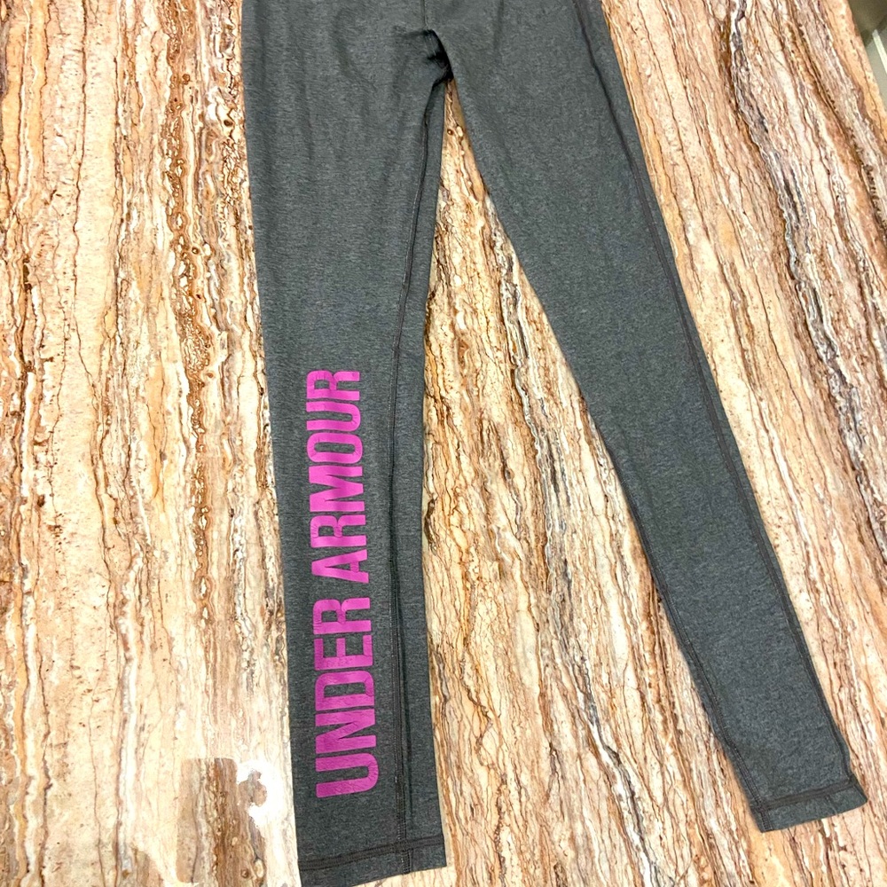 Under Armor leggings